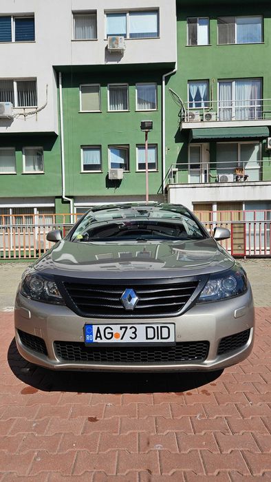 RENAULT Latitude