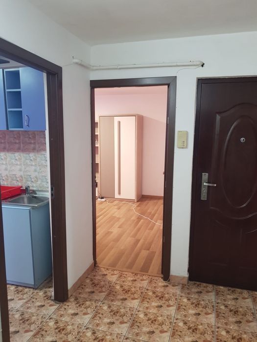 Inchiriez apartament 2 camere