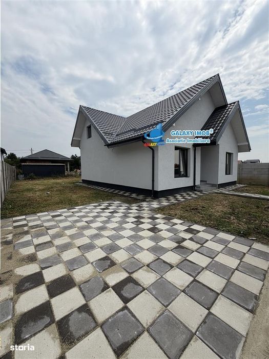 Casa individuala 4 camere-Incalzire pardoaseala-toate utilitatile