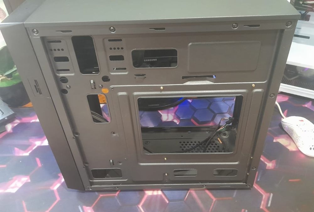 Продам корпус для компьютера
