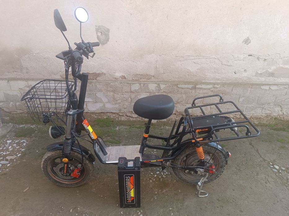 Monster skuter arzon qilib beraman