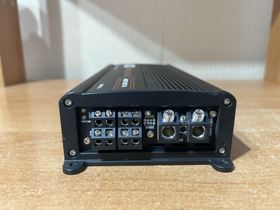 Усилитель автомобильный