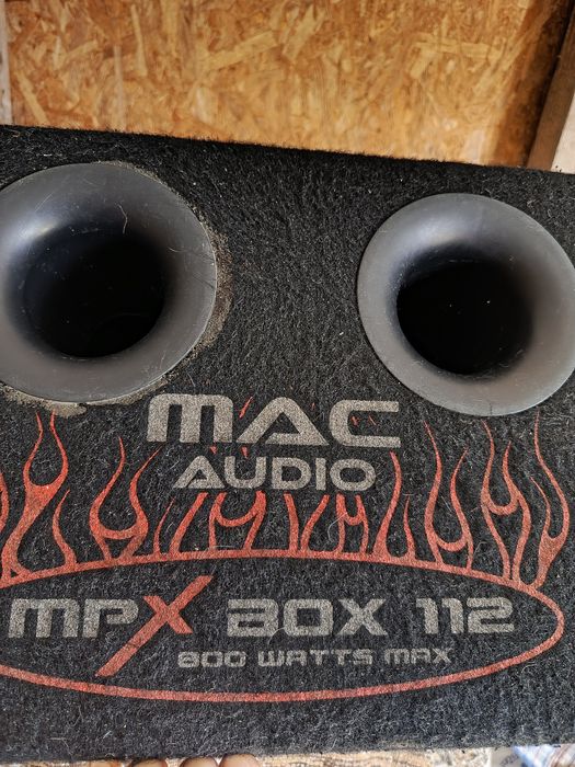Subwoofer auto MAC+Amplificator auto Sony.