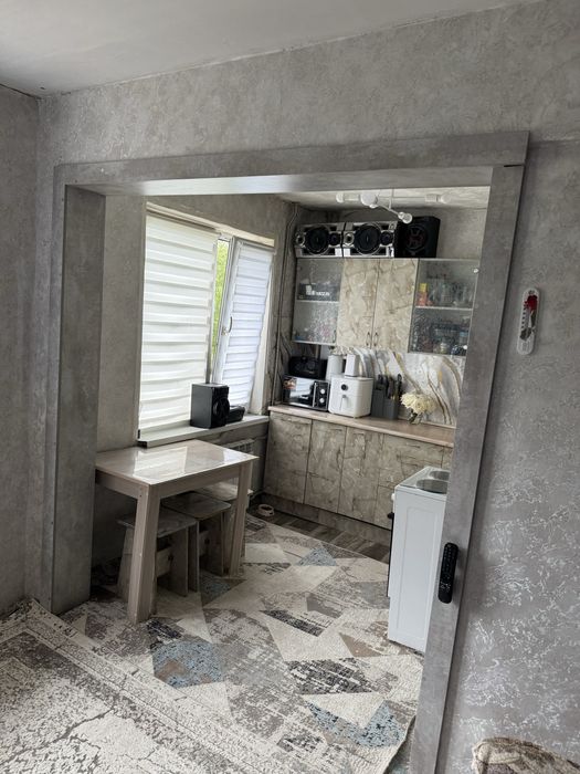 Продам трех комнатную квартиру