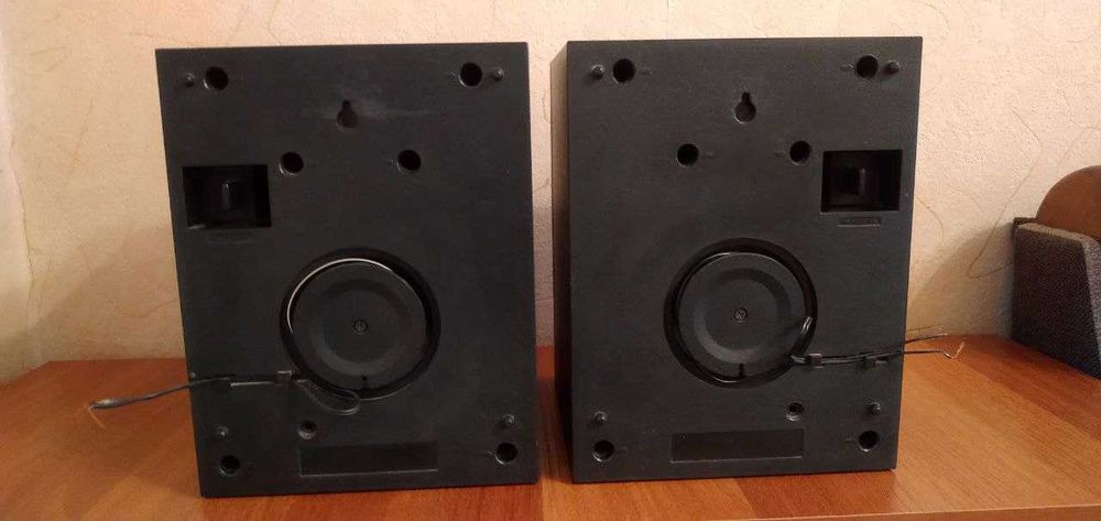 Продаются колонки от магнитофона