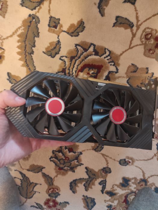 Placa video xfx  Rx 580 8 gb
