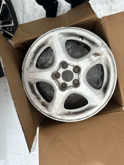 Продам комплект дисков