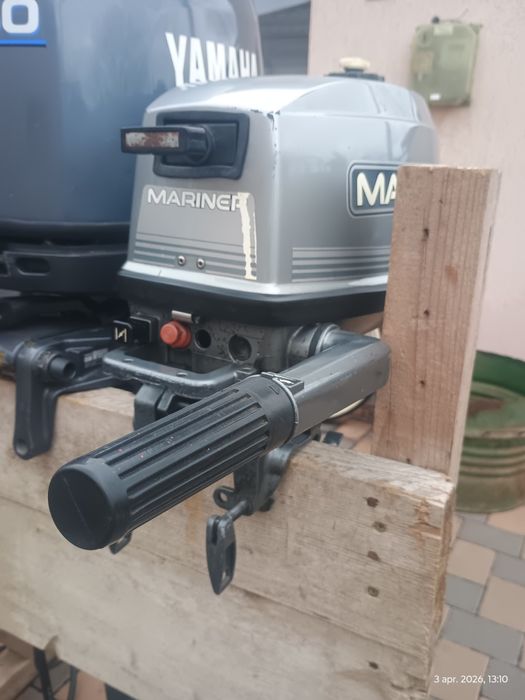 Barca gonflabila cu motor