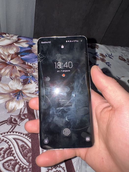 Samsung S10 128gb.
