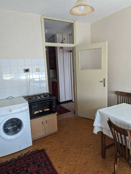 Дава се под наем Тристаен апартамент в Казанлък - 82 кв.м за 229.5 € - Снимка #2