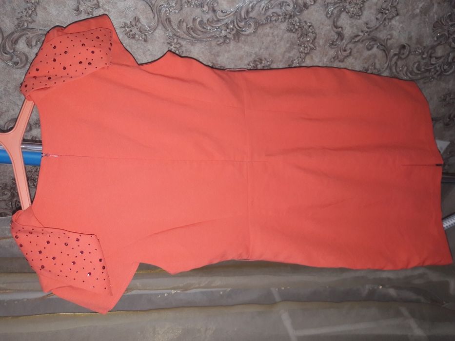 Продам платья