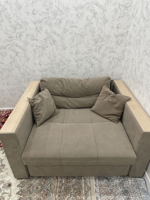 Диван сатылады тап таза