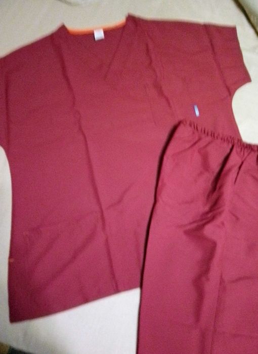 Нова медицинска туника с панталон