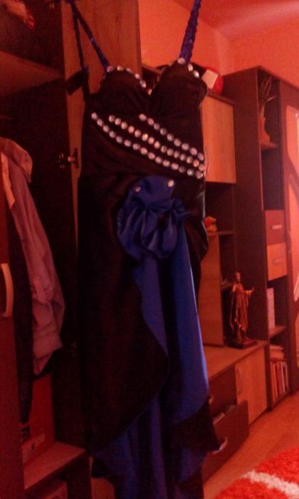 Vand rochii de ocazie si una de mireasa purtate doar o data