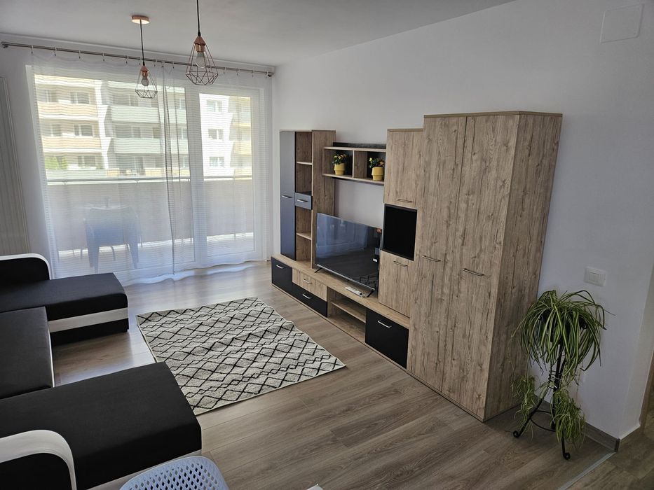 Închiriez apartament 2 camere