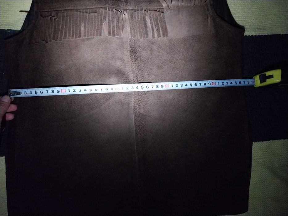 Велурен елек от естествен велур + подарък - колие