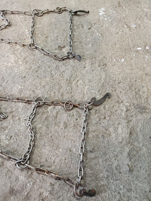 Продам цепи на колеса