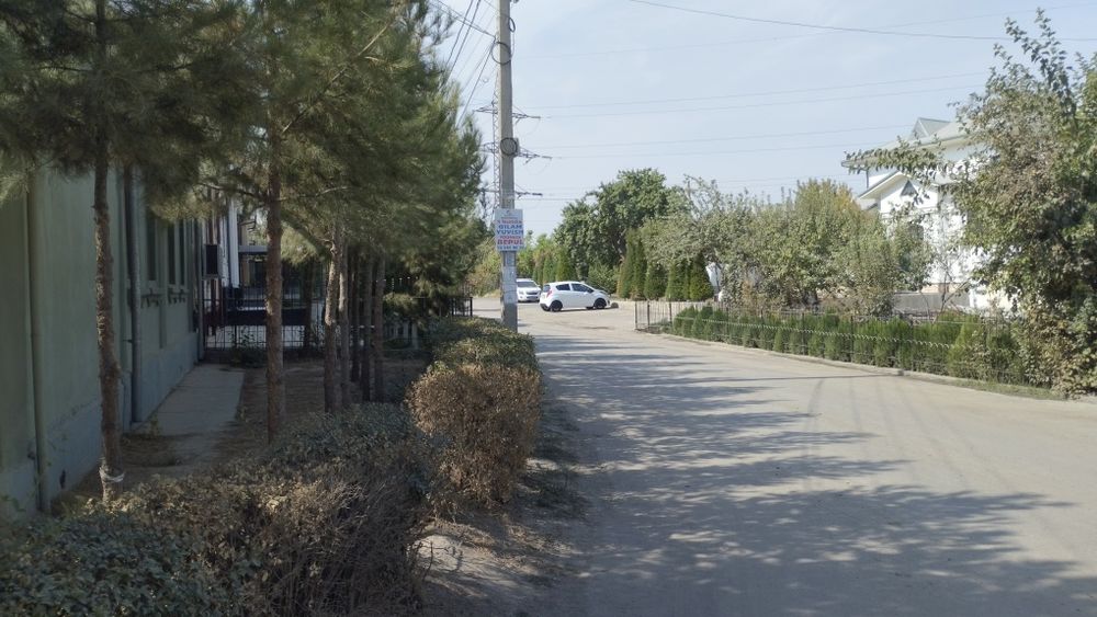 Срочно!!! Продается земля, участок под застройку. Дом торцевой