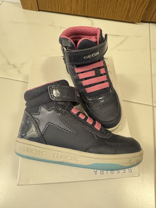 Детски обувки Geox номер 27