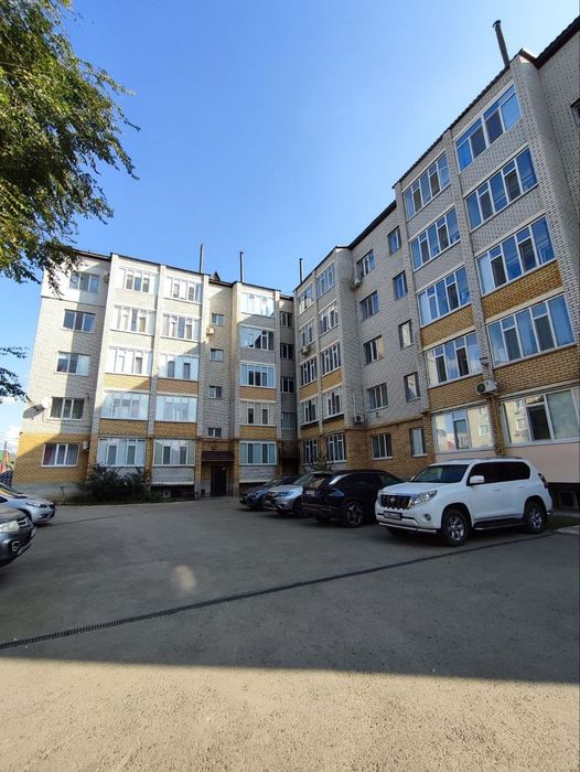 Продам 2хх ком.Центр Уневермаг