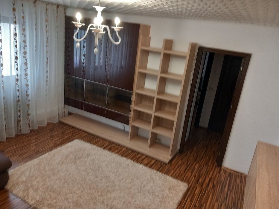 Inchiriez apartament 2 camere centrala termică zona Craiovita Orizont