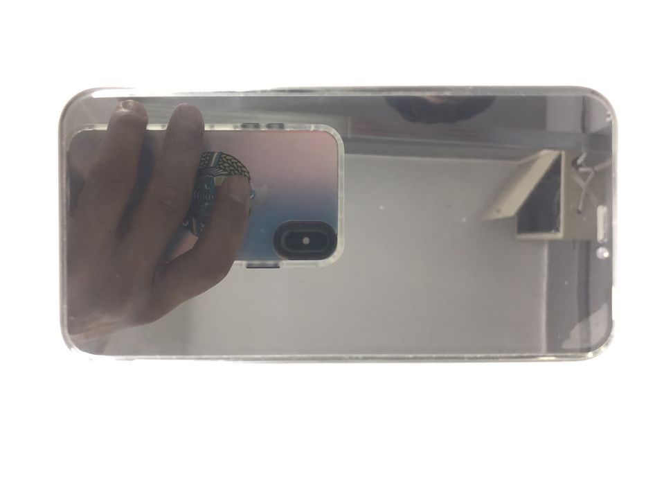 IPhone Xr. 128gb……….