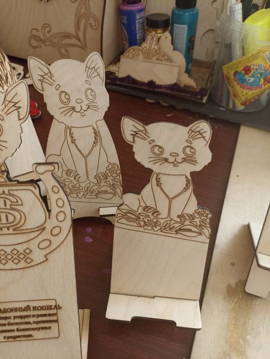 Подставки под телефон