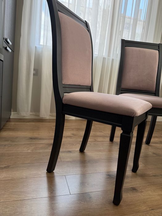 Трапезни столове 6 бр.