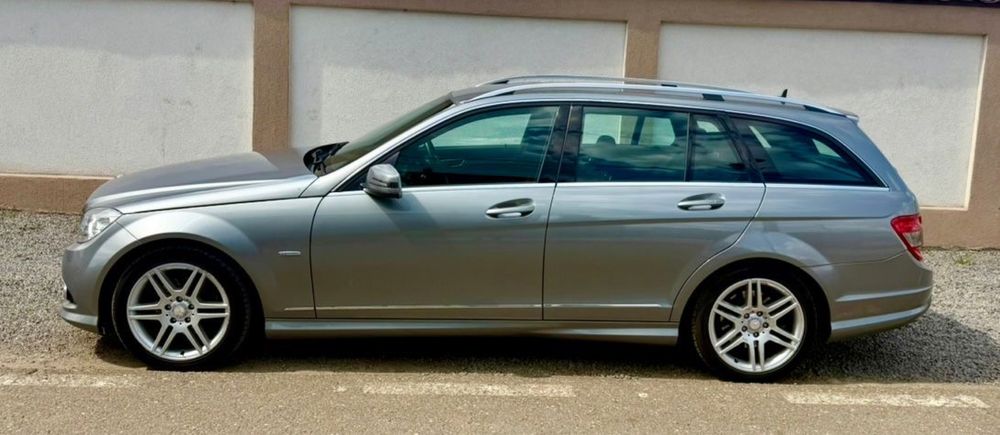 Mercedes C class Fara Motor an 2011 Automat model AMG masina arata ca noua punte spate noua!!
