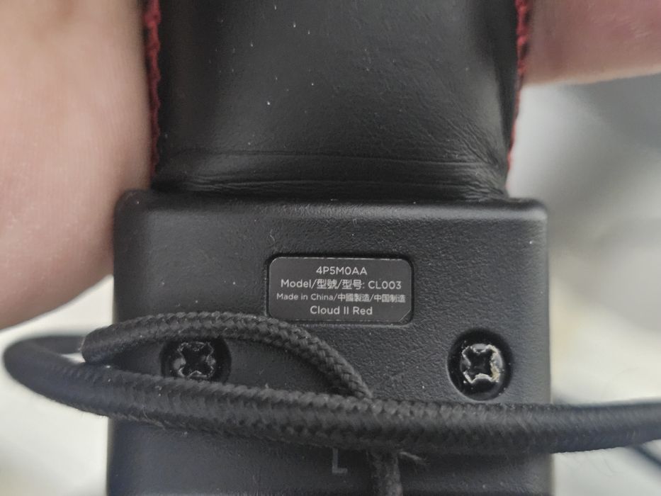 Casti gaming HyperX Cloud II, Rosu