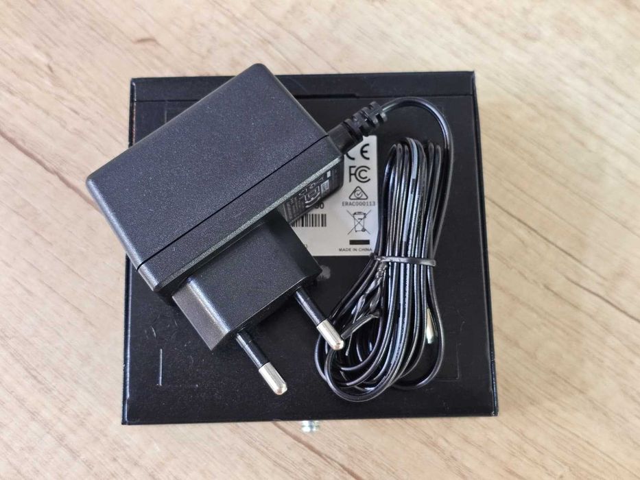 Switch D-Link DGS-105, 5 porturi 10/100/1000