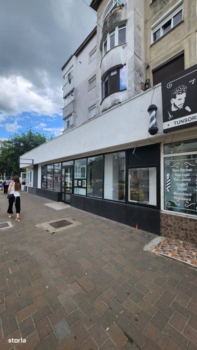 Zona Nord - Spatiu cu Vitrina la Strada Principala