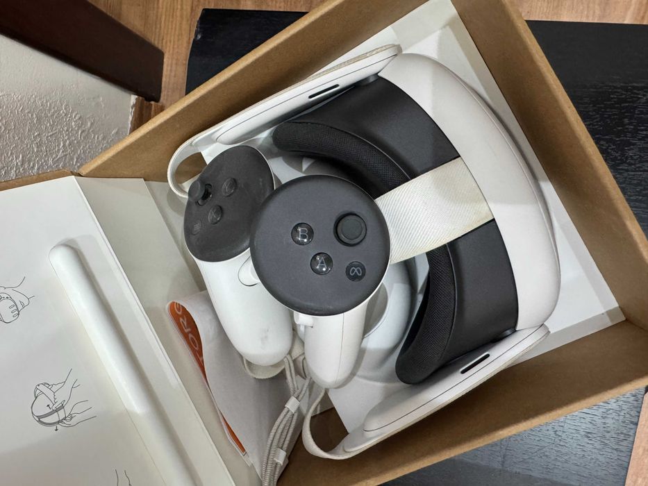 шлем виртуальной реальности Meta Quest 3.