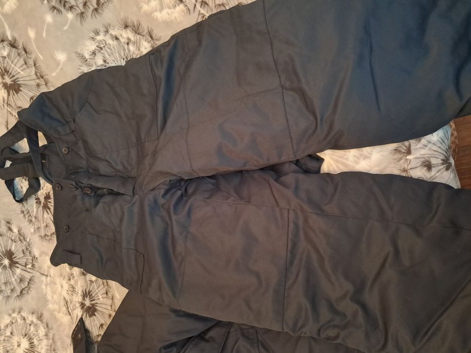 Продам   комплект рабочей одежды