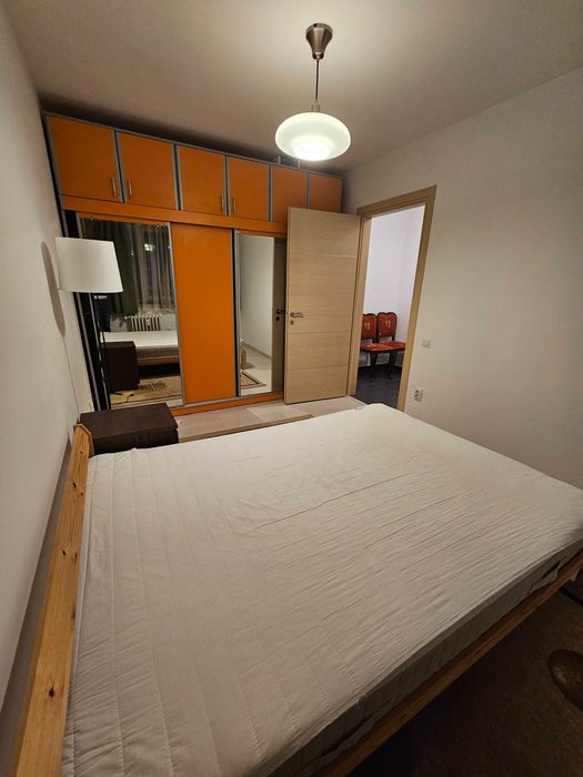 Inchiriez apartament 2 camere renovat, echipat, disponibil imediat