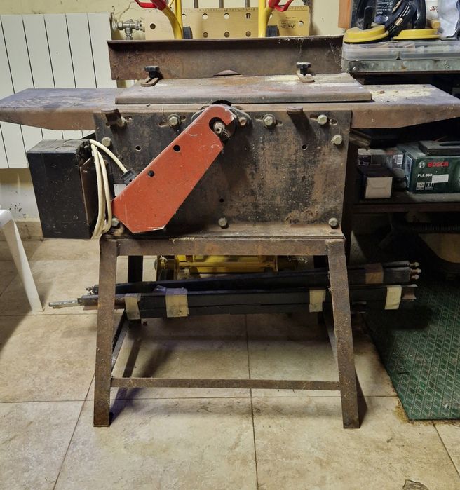 Продавам абрихт циркуляр