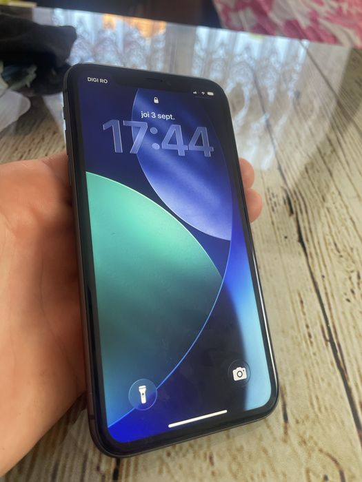 Vand iphone 11 64 gb