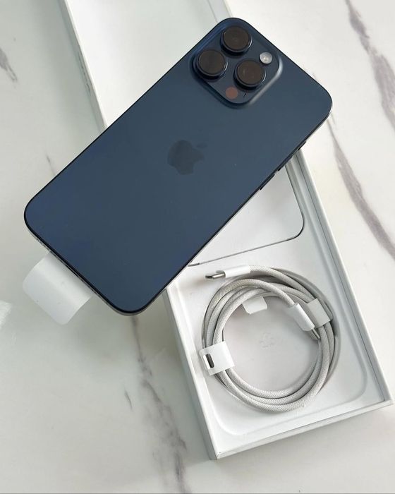 Iphone 15 Pro Max - 256 GB