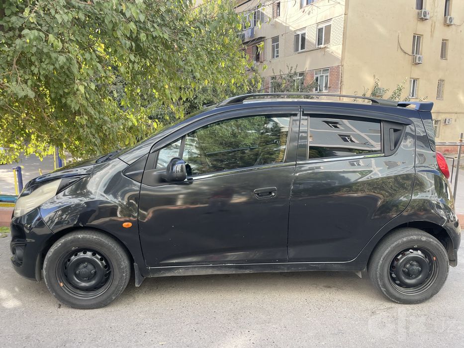 Спочно Spark сотилади