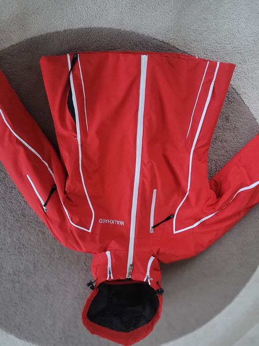 Geaca de ski cu gluga