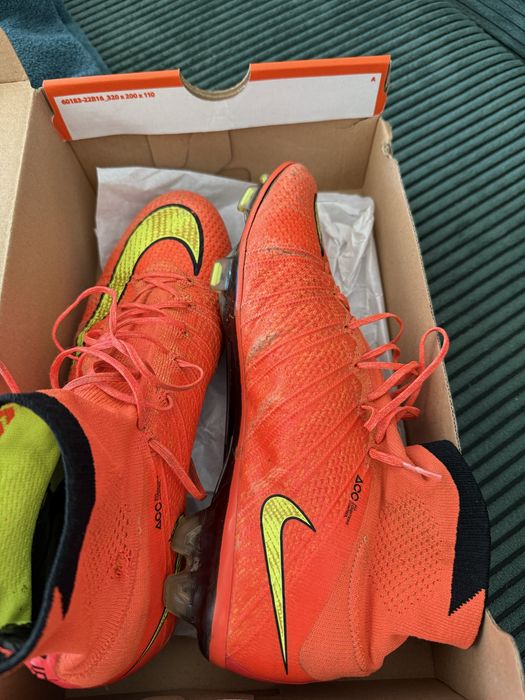 Ghete fotbal Nike mercurial Superfly