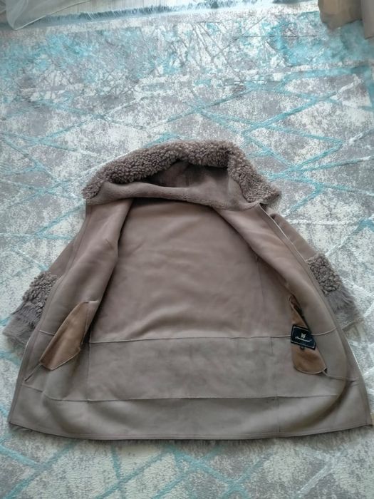 Продам верхнюю одежду