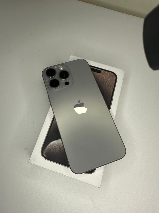 Айфон 15про Макс Е сим