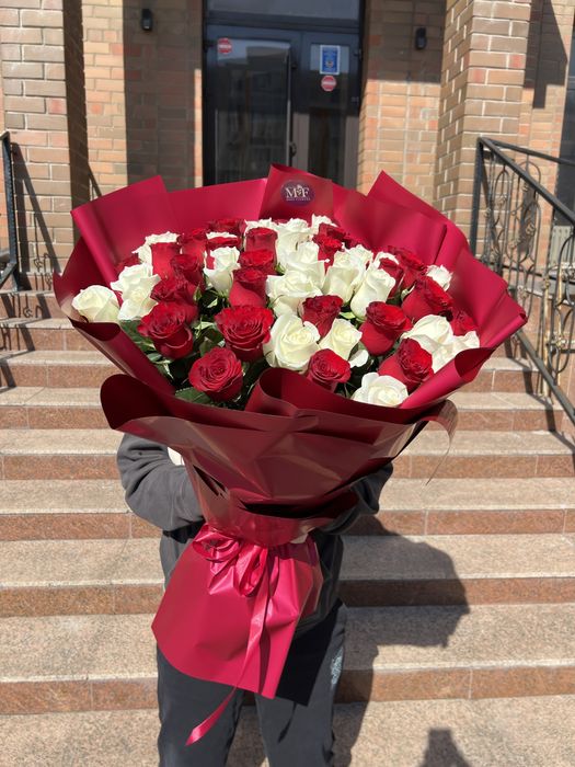 Букет из роз доставка цветов