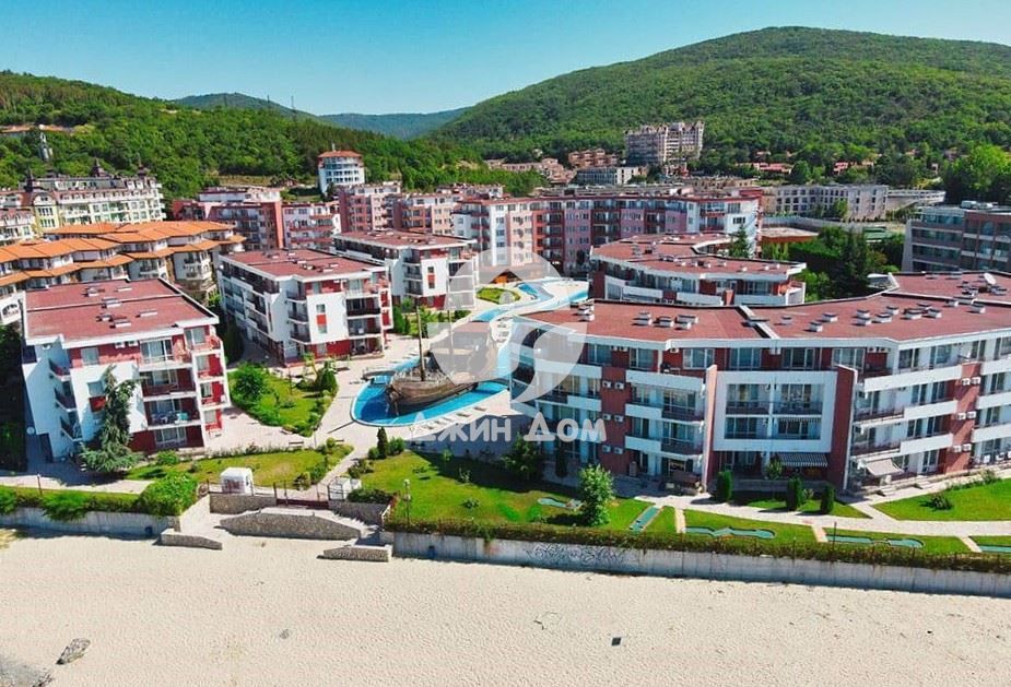 Продава се Тристаен апартамент в к.к. Елените - 98 кв.м за 786 €/кв.м - Снимка #9