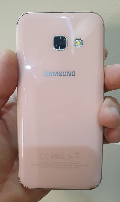 Телефоны Samsung A 3 и J 2