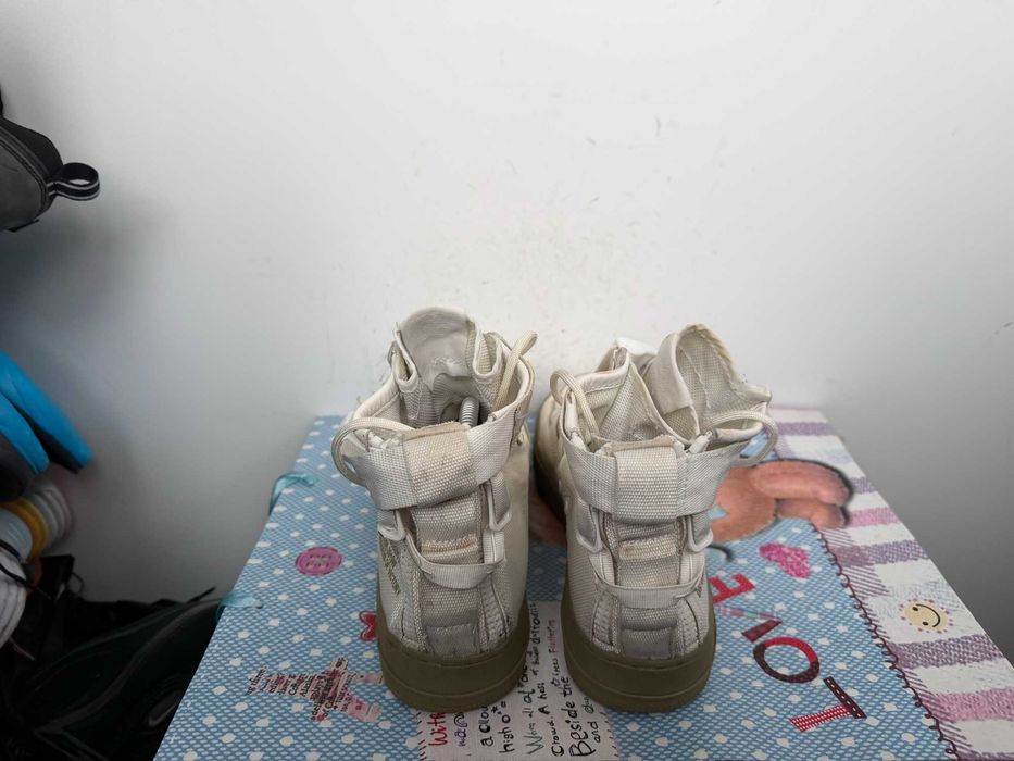 Nike SF Air Force 1 Mid Ivory Olive''оригинални маратонки 44 номер