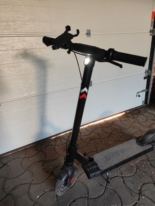 Продам электросамокат