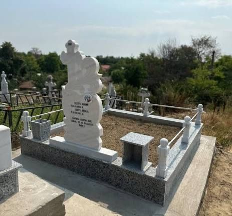Monumente funerare in buzau si zone alaturate