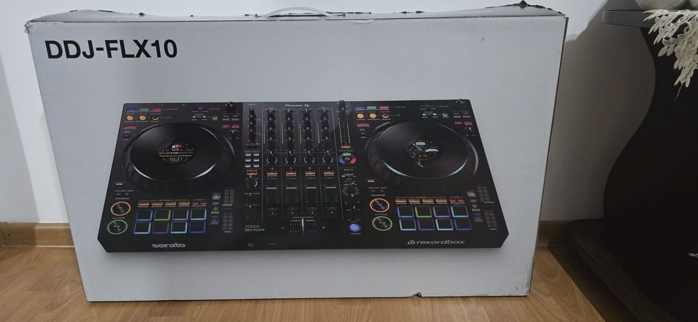 Consola Pioneer flx 10 + casee